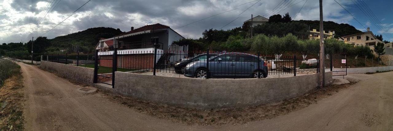 Villa Alexandra Nea Iraklitsa Exterior photo